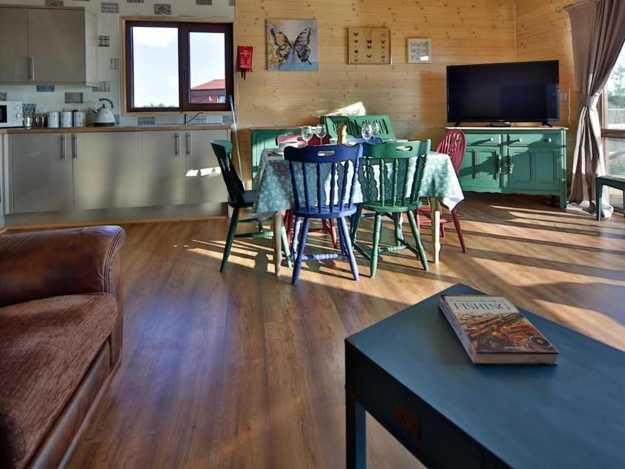Lakeside Fishing Lodges Бостон Екстер'єр фото