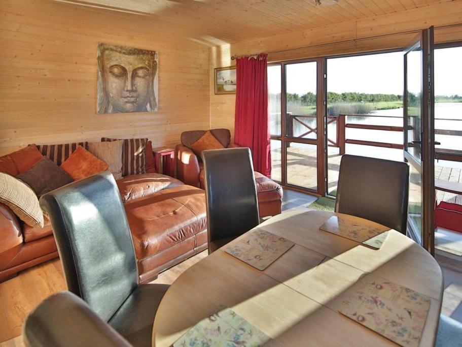 Lakeside Fishing Lodges Бостон Екстер'єр фото