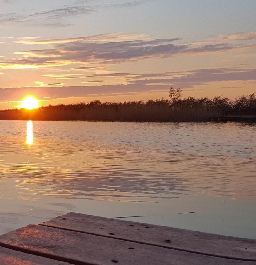 Lakeside Fishing Lodges Бостон Екстер'єр фото